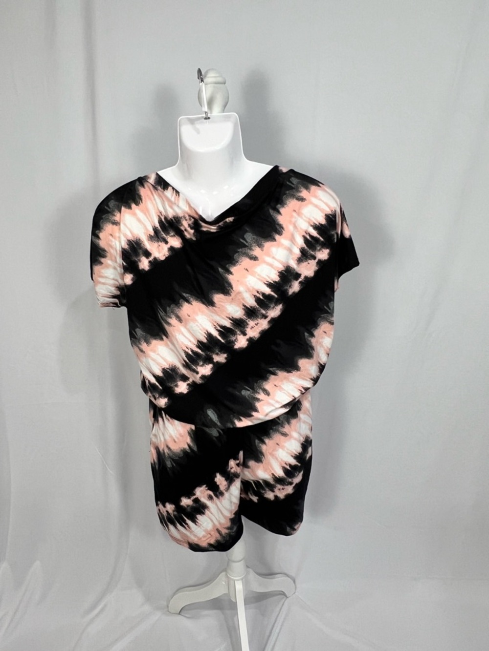 Eldridge Women’s Black & Pink Tie-Dye Short Sleeve Romper